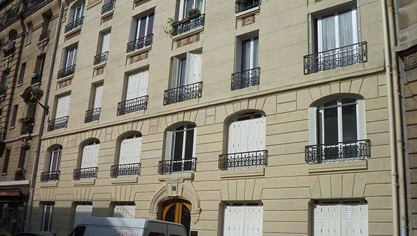 Peinture époxy et réparation de volets métallique à Versailles